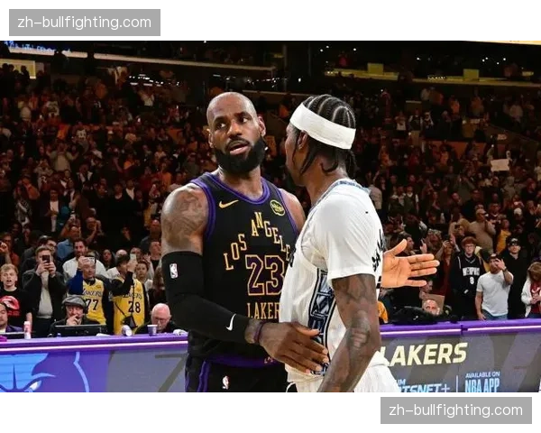 湖人三月防守效率111.7跻身联盟前十 单月14胜2负战绩印证 湖人三月防守效率111.7跻身联盟前十 单月14胜2负战绩印证